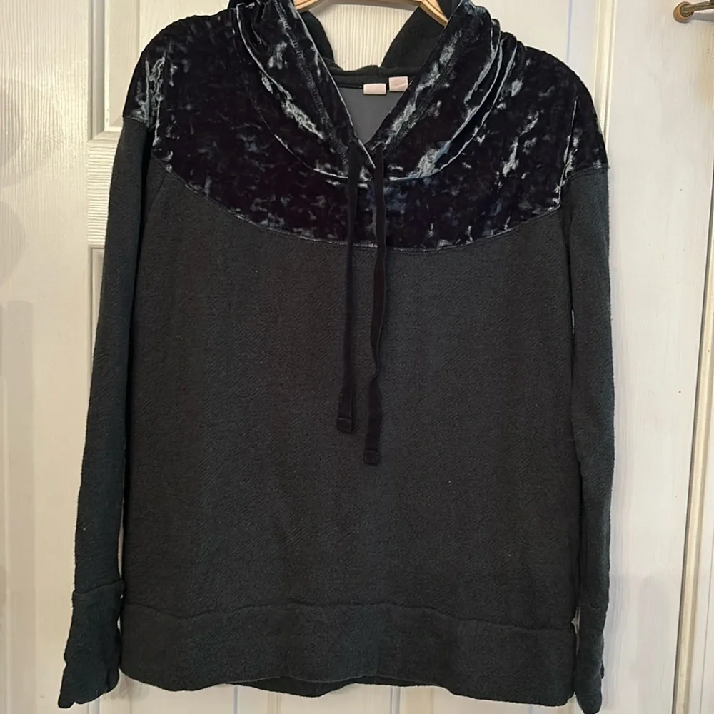 Melrose and Market Green Velvet Yoke Hoodie‎ Size M